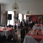 Paradise Hotel 3*
